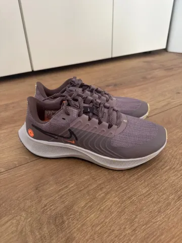 Używany Pegasus Air Zoom 38 Shield Running Shoes