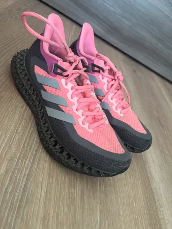 Used Adidas Running shoes bike — image 6 of 9