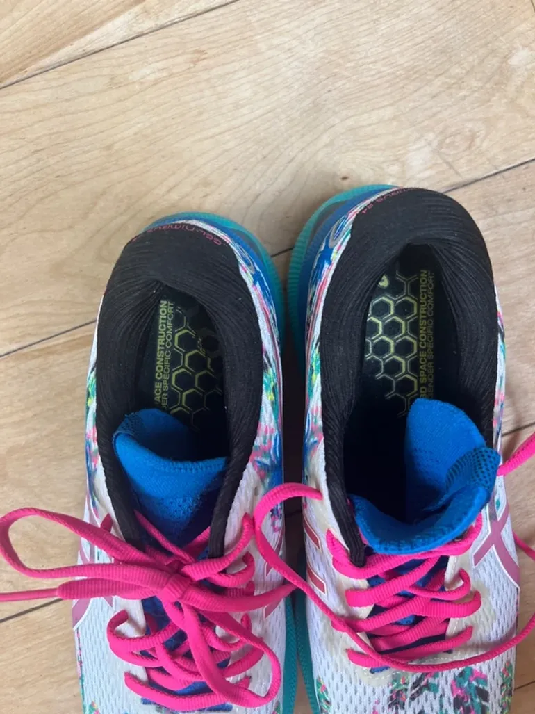 Used Ideal ASICS Running Schuhe bike — image 4 of 5