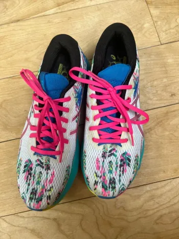 Used Ideal ASICS Running Schuhe bike — image 2 of 5