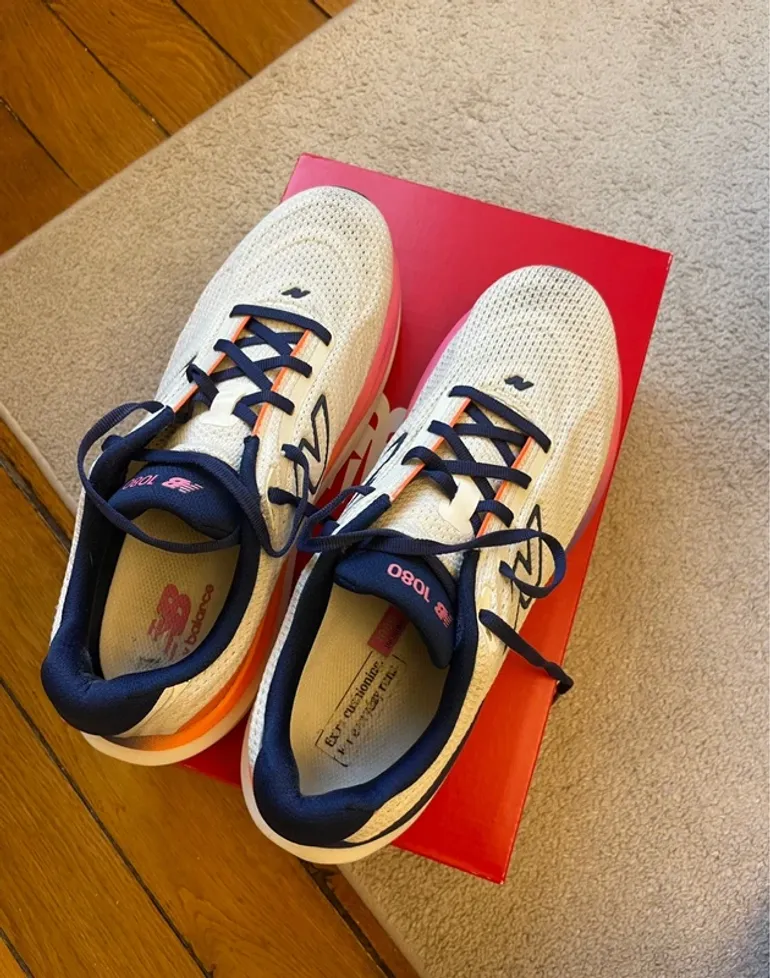 Used New Balance 1080 V15 bike — image 3 of 6