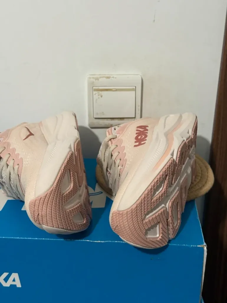 Gebrauchtes Hoka Shoes Size 39 bike — Bild 11 von 15
