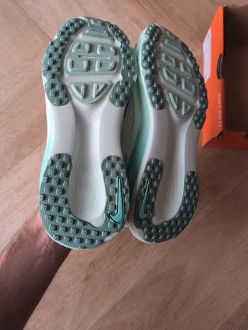 Nike Vomero 18 bike de segunda mano — imagen 10 de 13