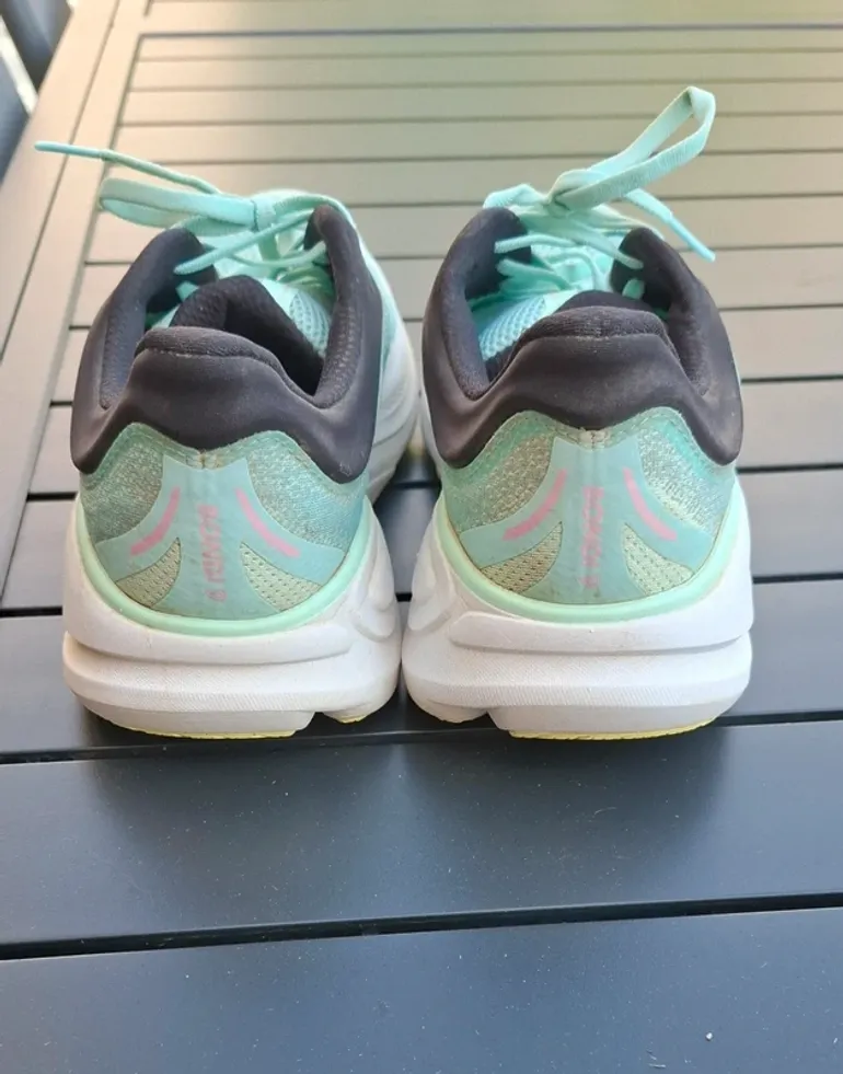 Used Hoka Bondi 9 bike — image 3 of 5