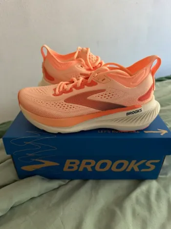 Käytetty Brooks Glycerin 23 Running Shoes