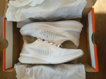 Tweedehands White Downshifter 10 Running Shoes