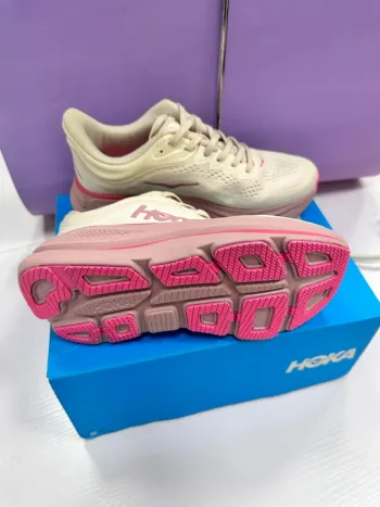Used Hoka Shoes bike — image 2 of 5