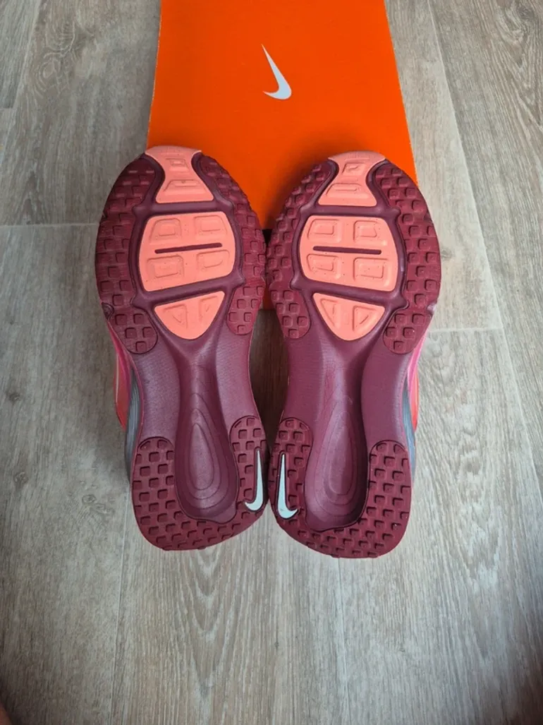 Gebrauchtes Nike Vomero 18 SE2 bike — Bild 8 von 8
