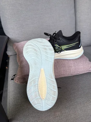 Used Asics Gel-Cumulus 26 bike — image 2 of 4