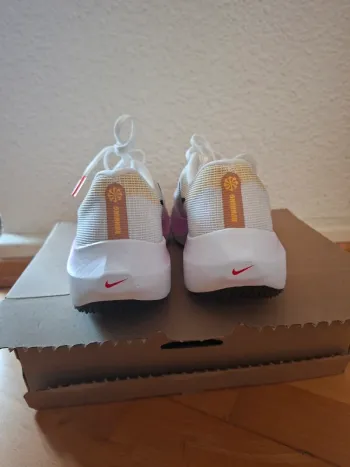 Used Nike Zoom Fly 5 bike — image 2 of 3
