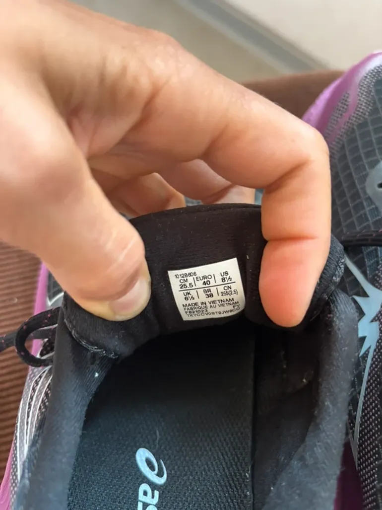Used Asics Trabuco Max 3 bike — image 5 of 7