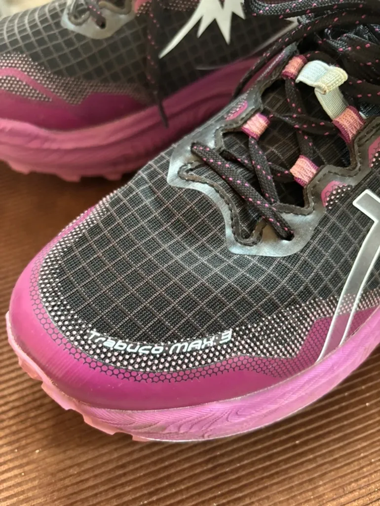 Used Asics Trabuco Max 3 bike — image 2 of 7