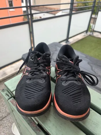 Tweedehands Asics Metaride bike — afbeelding 2 van 8