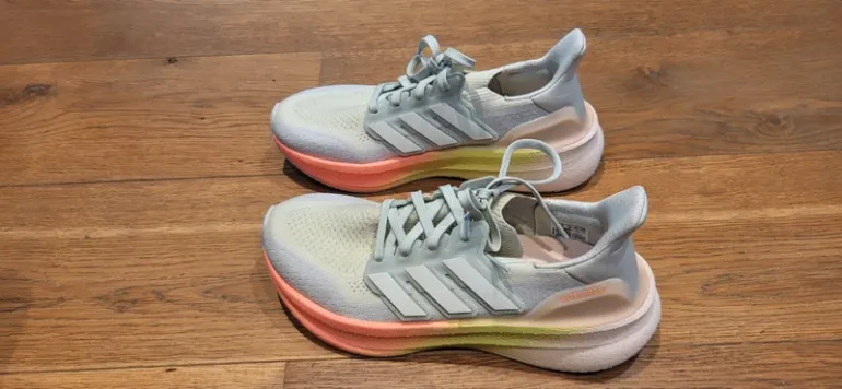 Used Adidas Ultraboost 5 bike — image 2 of 5