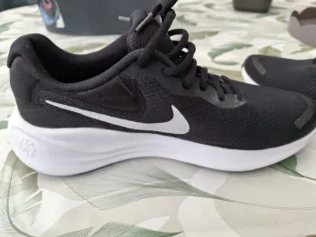 Nike Sneakers Running Shoes d'occasion