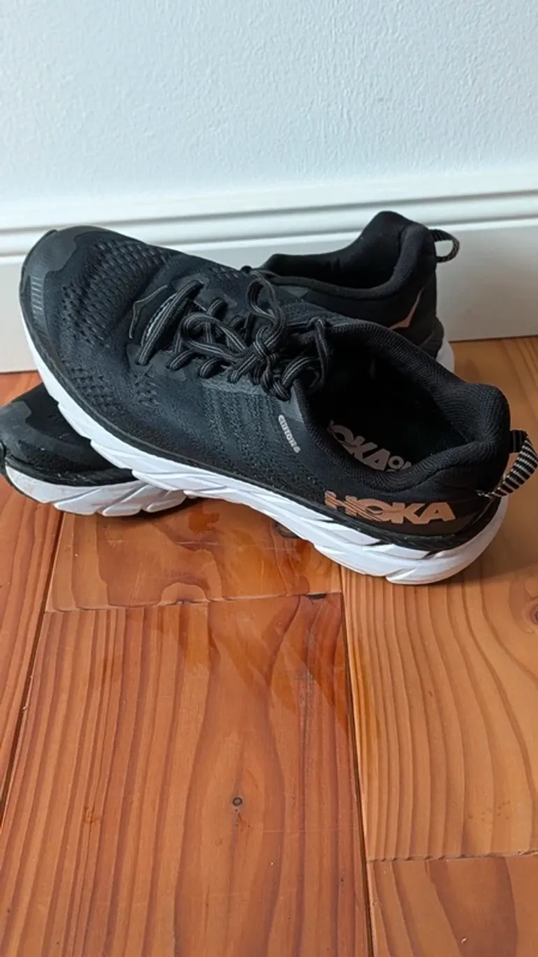 Used Hoka Clifton 6 bike — image 2 of 7