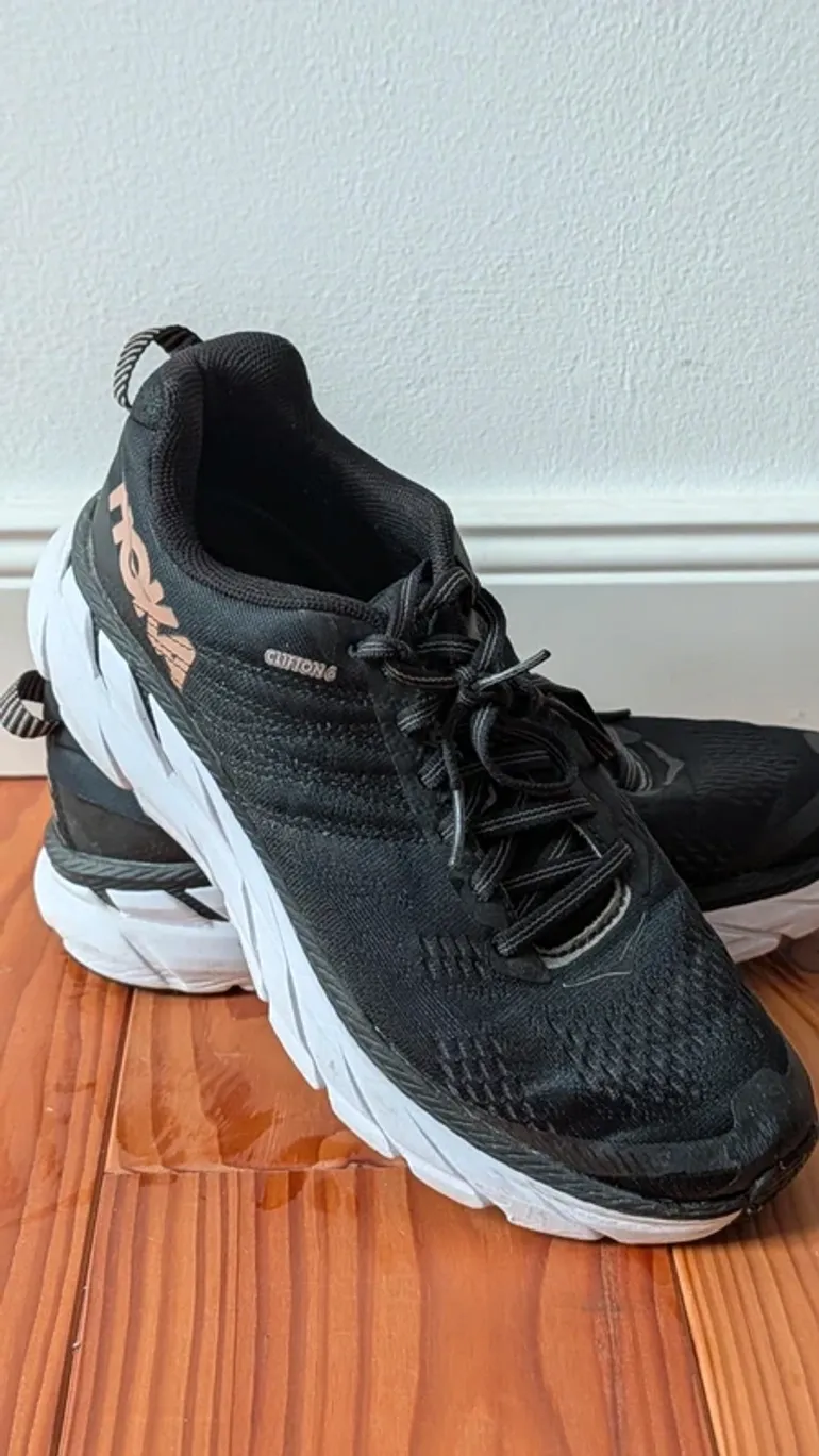 Used Hoka Clifton 6 bike — image 4 of 7