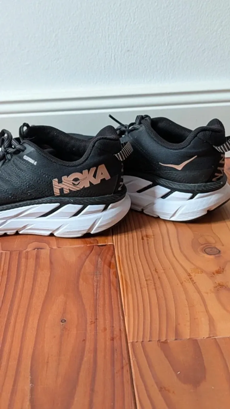 Used Hoka Clifton 6 bike — image 3 of 7