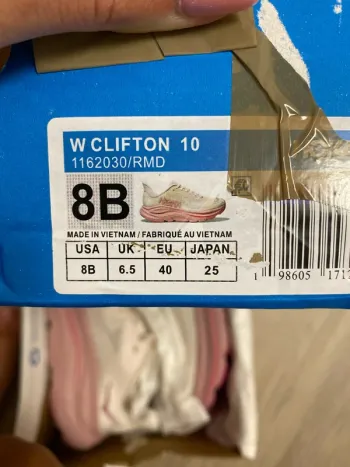 Tweedehands Hoka Clifton 10 bike — afbeelding 2 van 6