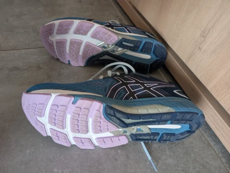 Used Asics GT 4000 bike — image 4 of 4