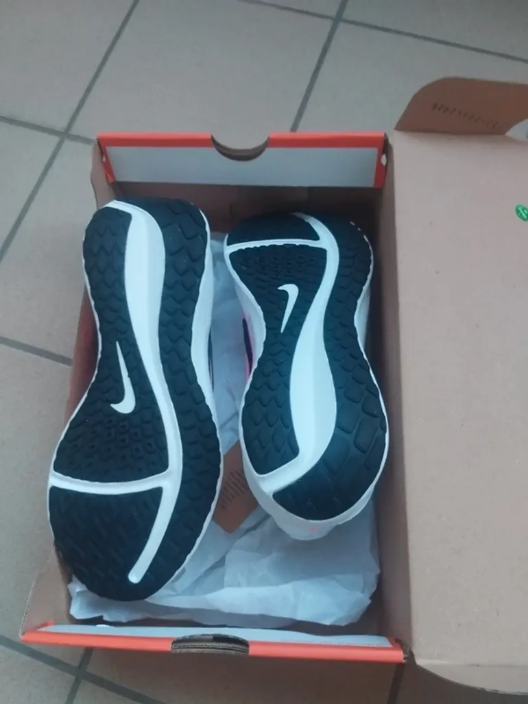 Tweedehands Nike Downshifter 13 bike — afbeelding 11 van 11