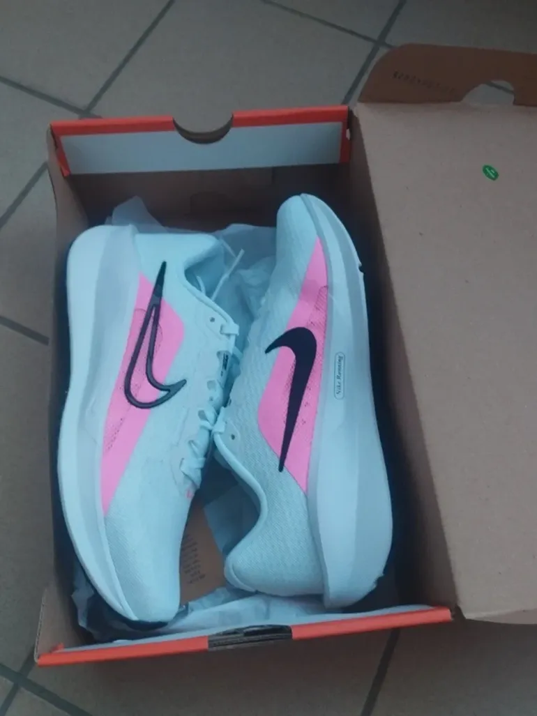 Tweedehands Nike Downshifter 13 bike — afbeelding 2 van 11