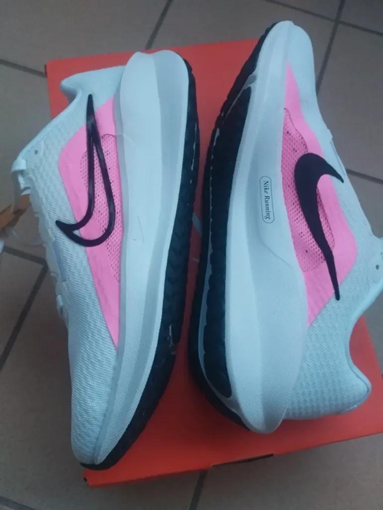 Tweedehands Nike Downshifter 13 bike — afbeelding 6 van 11