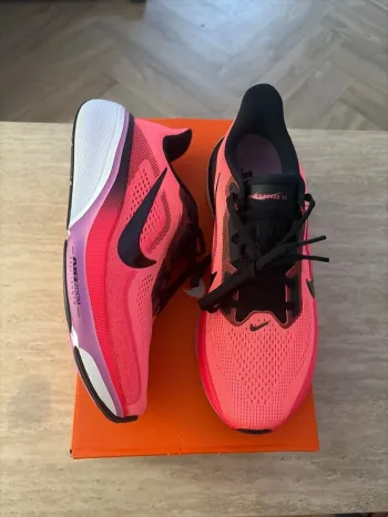 Pegasus Air Zoom 42 Running Shoes d'occasion