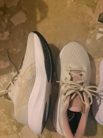 Asics 11.4 bike d'occasion — image 3 sur 6