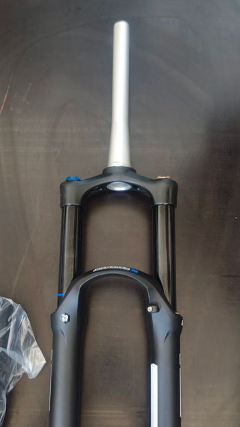 Used Sr Suntour Aion EVO Fork
