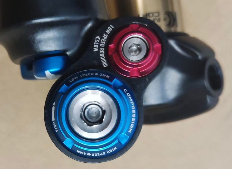 Brugt Fox X2 Factory 2025 bike — billede 2 af 5