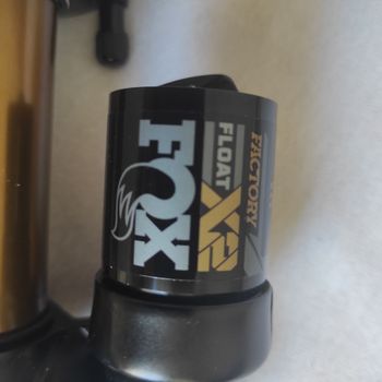 Tweedehands Fox Float X2 Factory 2024 bike — afbeelding 7 van 15