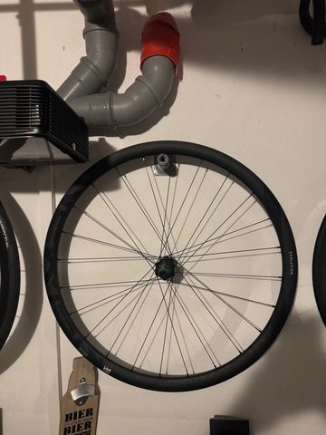 Used Newmen Evolution SL R.32 Wheelset 2023 bike — image 2 of 3