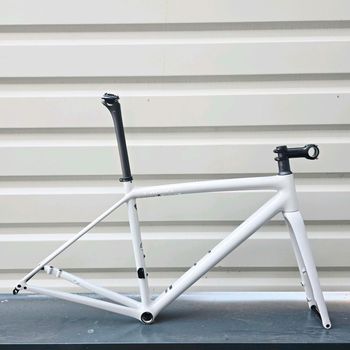Brugt Specialized S-Works Aethos 2024 bike — billede 2 af 10