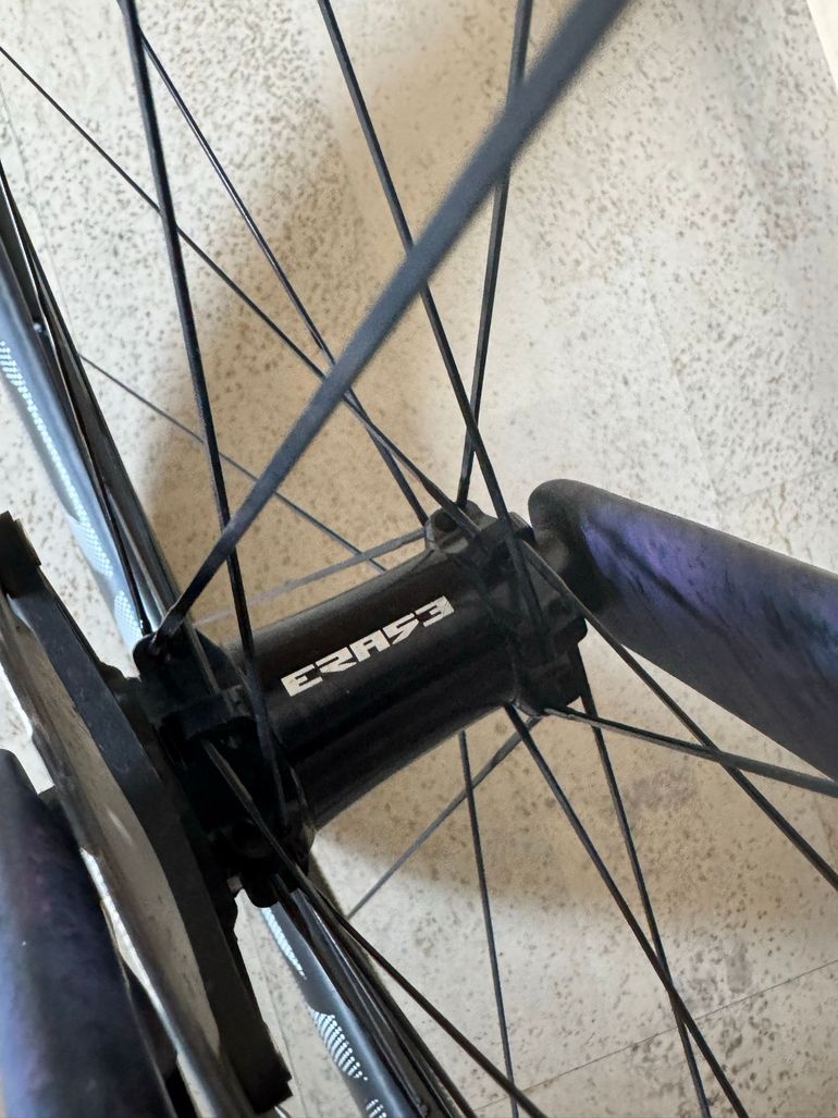 SPACE BIKES Space Carbon Wheels 2026 bike d'occasion — image 6 sur 15