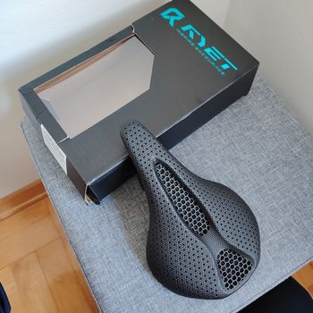 Used Ryet 3D Printed Carbon Saddle Saddles & Seatposts