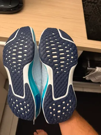 Nike Invincible Run 3 bike usato — immagine 3 di 5