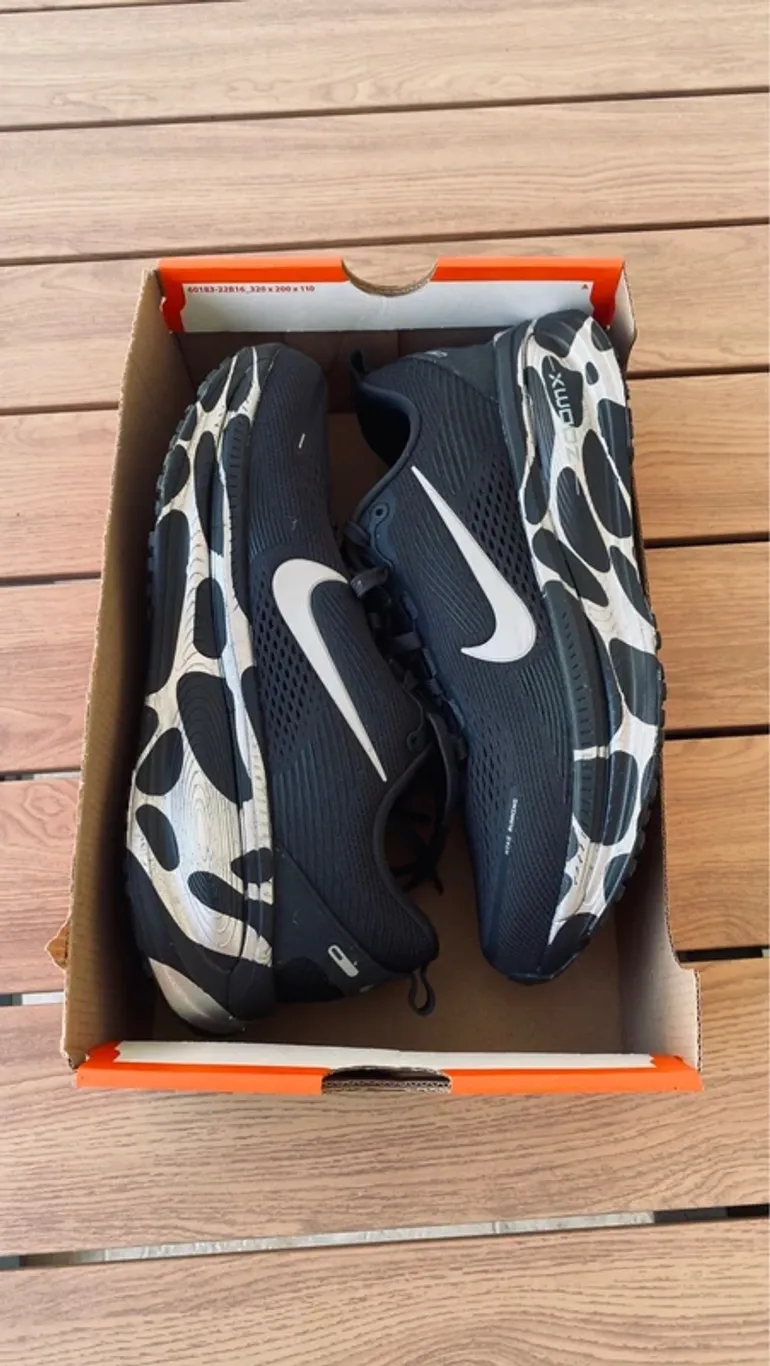 Tweedehands Nike Vomero 18 bike — afbeelding 2 van 9