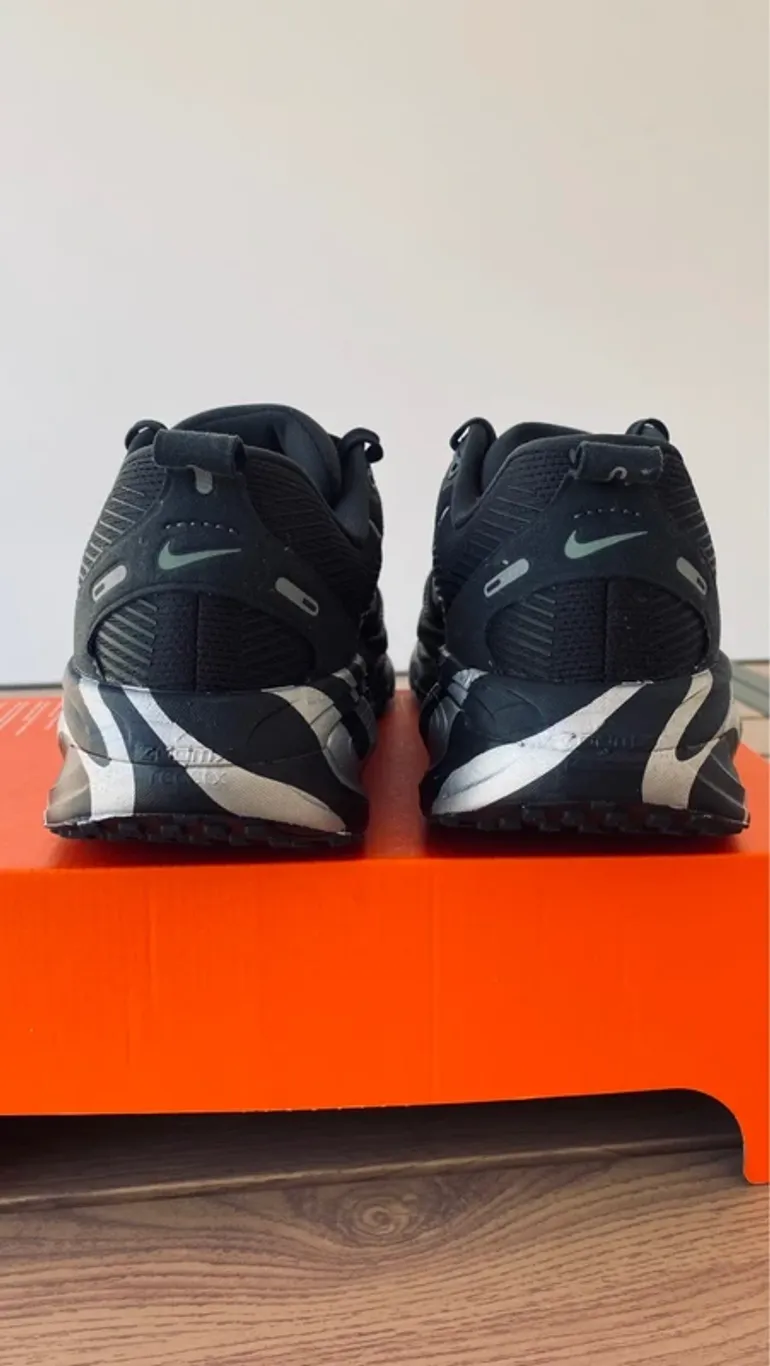 Tweedehands Nike Vomero 18 bike — afbeelding 4 van 9