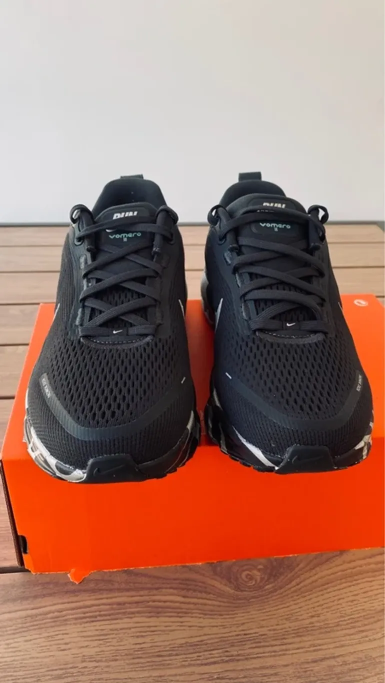 Tweedehands Nike Vomero 18 bike — afbeelding 3 van 9