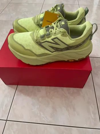 Gebrauchtes New Balance Hierro v9 bike — Bild 4 von 5