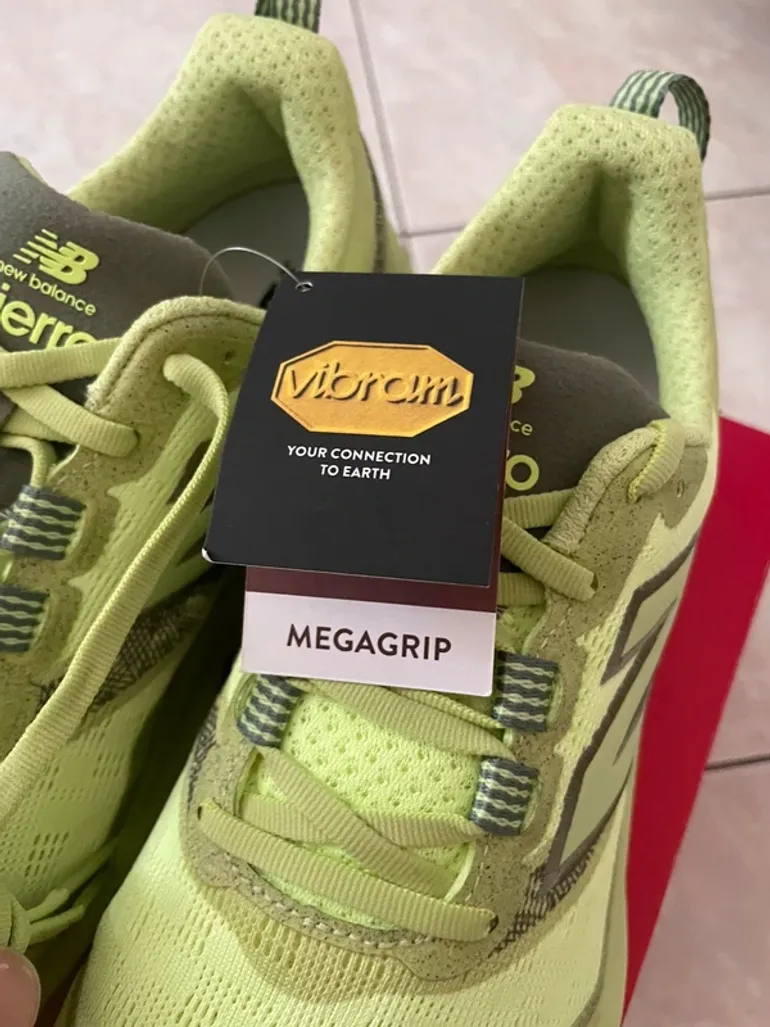 Gebrauchtes New Balance Hierro v9 bike — Bild 2 von 5