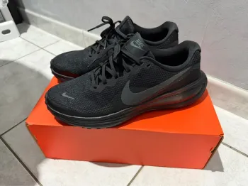 Tweedehands Nike Revolution 8 Running Shoes