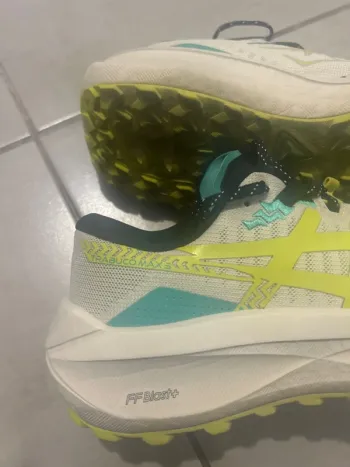 Used Asics Trabuco Max 5 bike — image 3 of 9