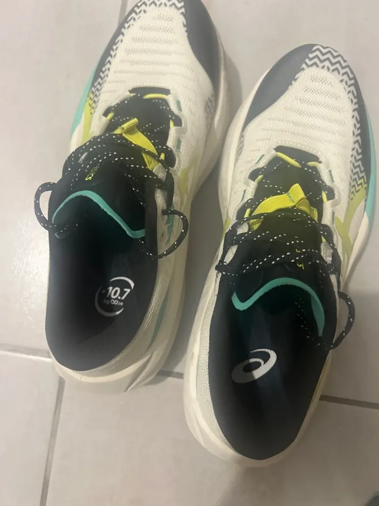 Used Asics Trabuco Max 5 bike — image 7 of 9