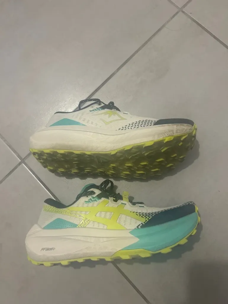 Used Asics Trabuco Max 5 bike — image 2 of 9