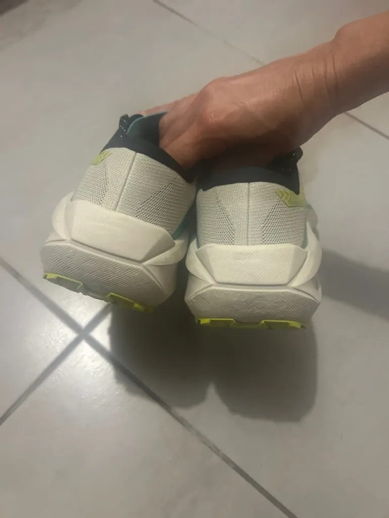 Used Asics Trabuco Max 5 bike — image 6 of 9