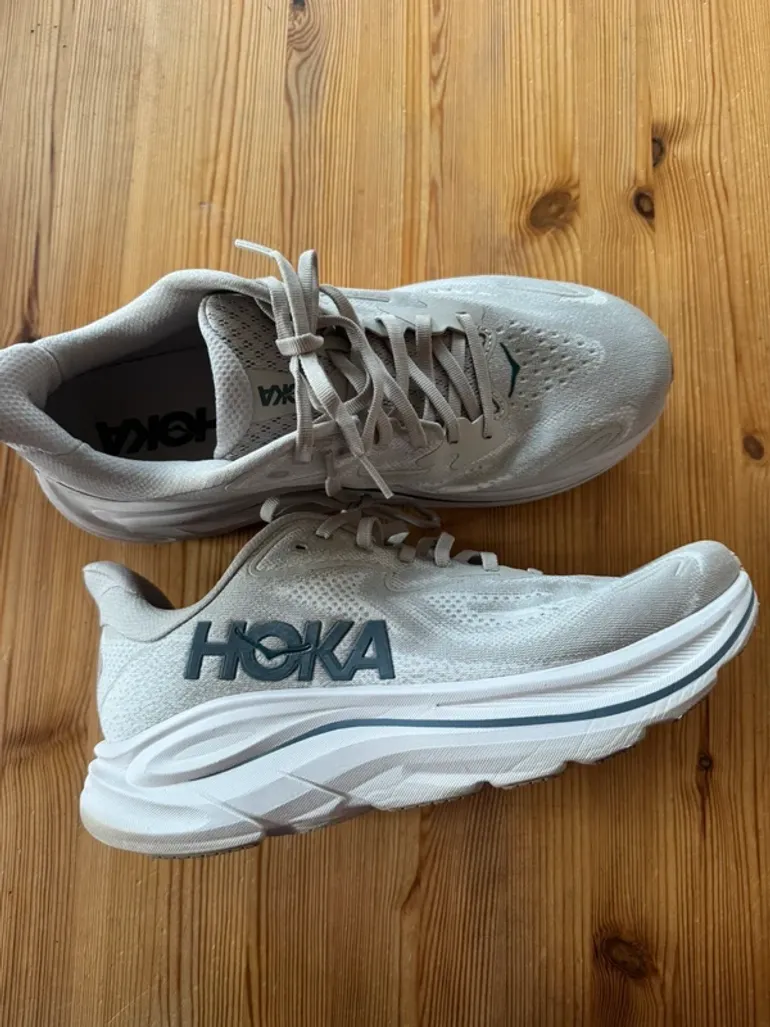 Used Hoka Clifton 10 bike — image 2 of 5