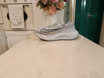 Tweedehands Nike Zoom Fly 4 bike — afbeelding 4 van 6