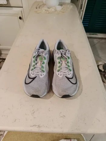 Tweedehands Nike Zoom Fly 4 bike — afbeelding 3 van 6